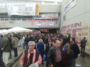 Φωτογραφία που απεικονίζει την εκλογική διαδικασία στην Αττική