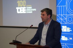 Πρόεδρος του Περιφερειακού Τμήματος Δυτικής Μακεδονίας του ΤΕΕ, Στέργιος Κιάνας, μιλάει σε εκδήλωση