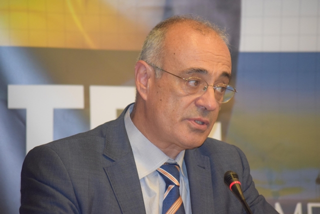 Φωτογραφία που δείχνει οικοδομικά υλικά