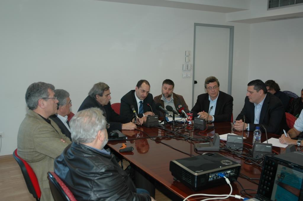 Φωτογραφία από συνέντευξη Τύπου σχετικά με την Κεφαλονιά