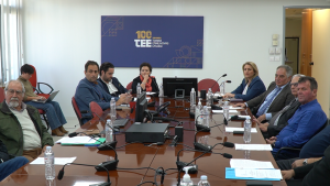Φωτογραφία από τη σύσκεψη εργασίας για τη διάσωση των καρνάγιων