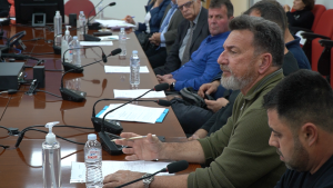 Φωτογραφία από τη σύσκεψη εργασίας για την διάσωση των καρνάγιων