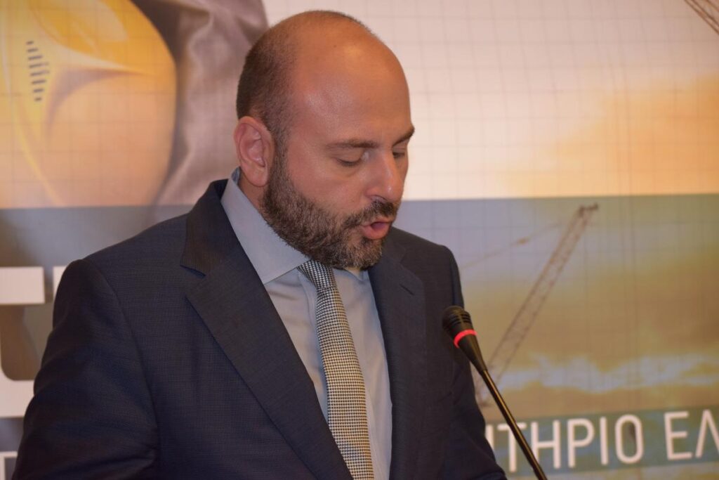 Φωτογραφία από την ημερίδα του ΤΕΕ με ομιλητές τους Αλέκο Φλαμπουράρη, Έλενα Κουντουρά, Δημήτρη Μάρδα και Γιώργο Στασινό