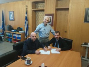 Φωτογραφία κεραιών και τεχνικών εγκαταστάσεων