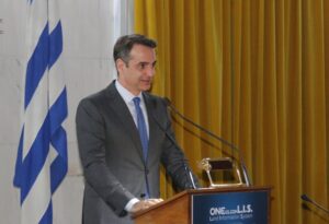 Ο πρόεδρος του ΤΕΕ, Γιώργος Στασινός, κατά την παρουσίαση της πρωτοβουλίας «ONEclickLIS»