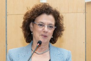 Φωτογραφία της κας Λουκίας Σαράντη, προέδρου του Συνδέσμου Βιομηχανιών Ελλάδος
