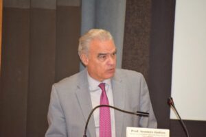 Φωτογραφία του Ιωάννη Γκόλια, Πρύτανη του ΕΜ Πολυτεχνείου