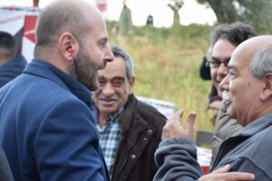 Φωτογραφία του Γιώργου Στασινού κατά την εκλογική διαδικασία