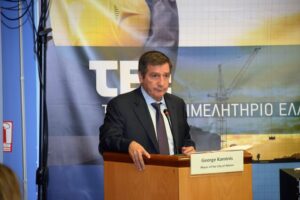 Ο Δήμαρχος Αθηναίων Γιώργος Καμίνης κατά τη διάρκεια ομιλίας